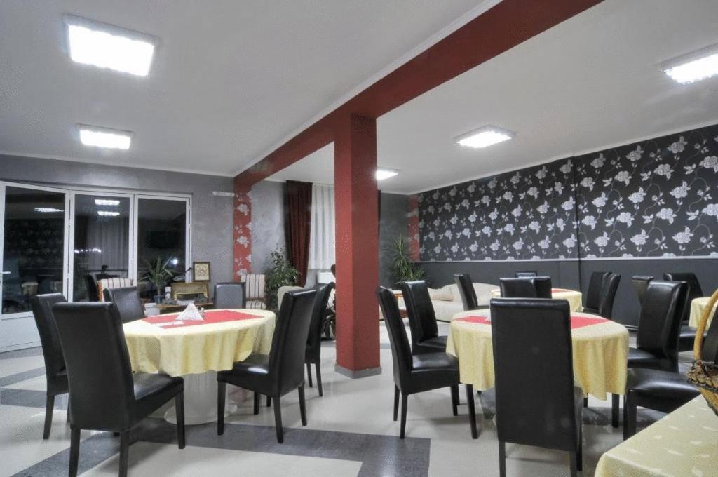 Garni Hotel Lama Kragujevac Exteriér fotografie