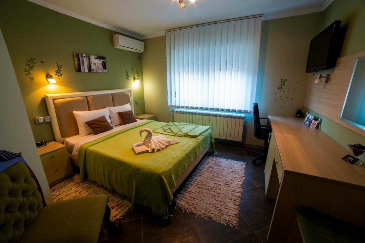 Garni Hotel Lama Kragujevac Exteriér fotografie