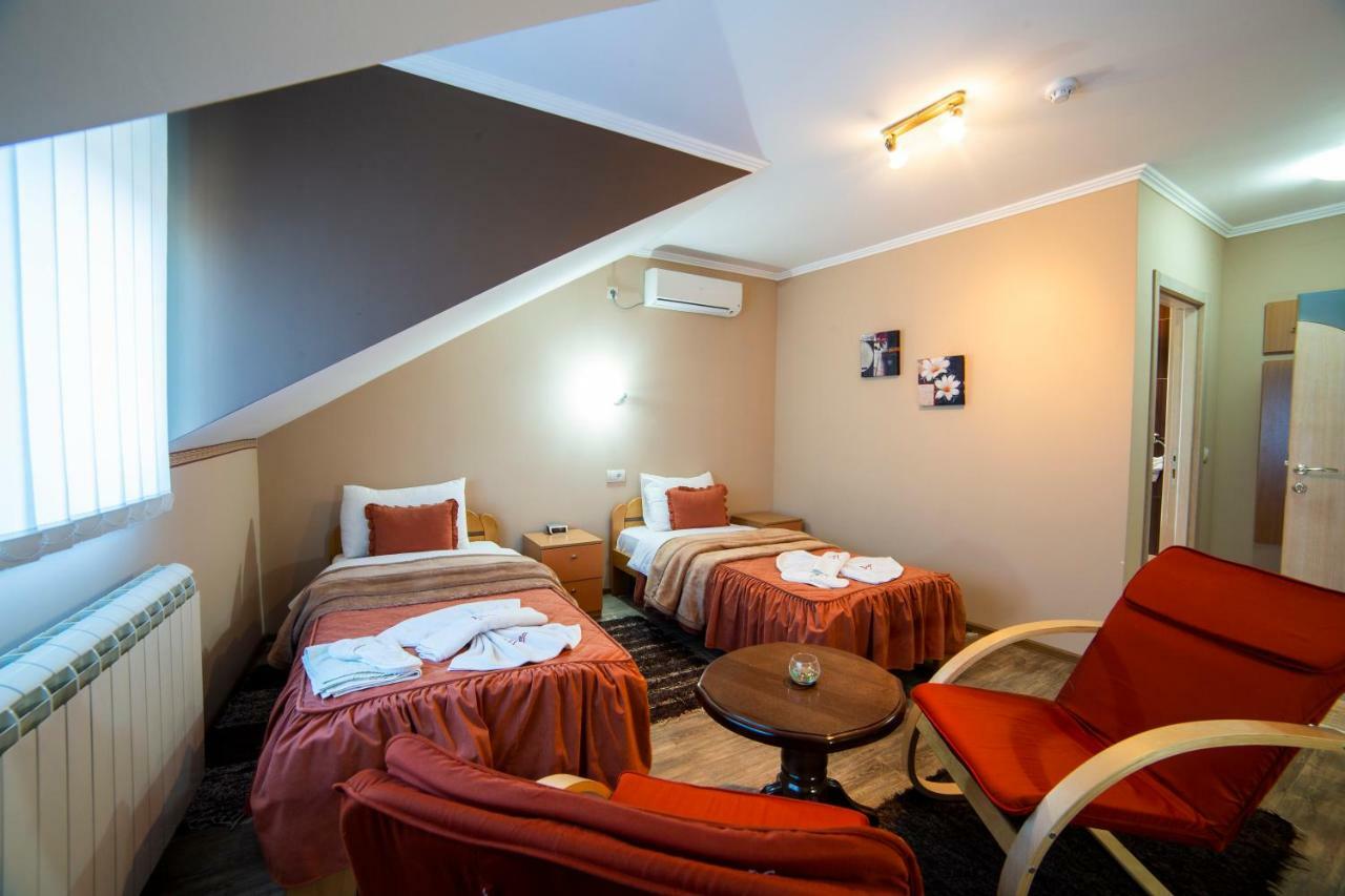 Garni Hotel Lama Kragujevac Exteriér fotografie