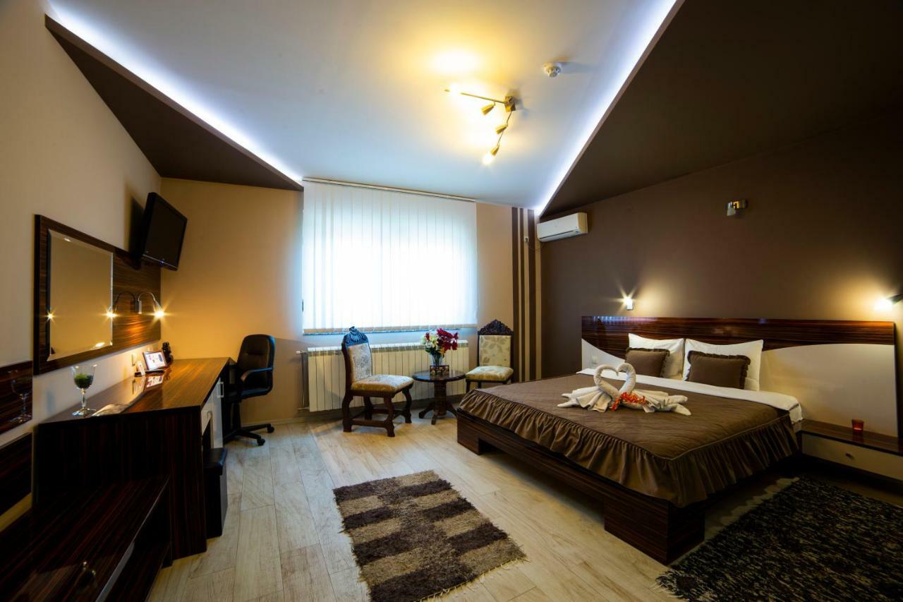Garni Hotel Lama Kragujevac Exteriér fotografie