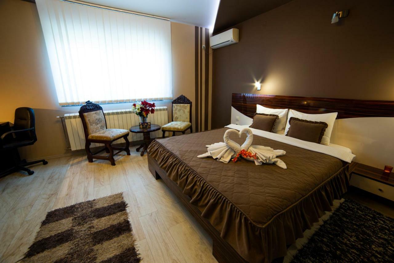 Garni Hotel Lama Kragujevac Exteriér fotografie