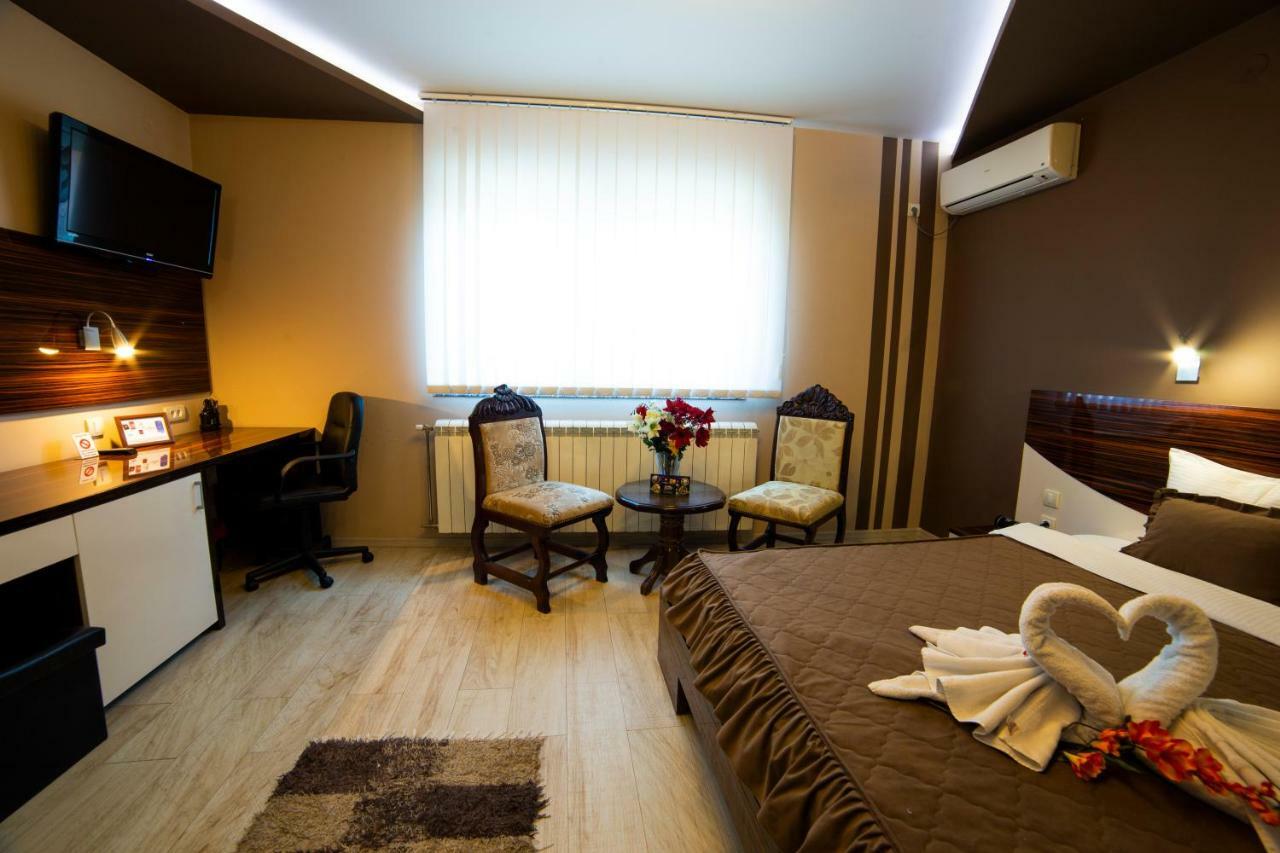 Garni Hotel Lama Kragujevac Exteriér fotografie